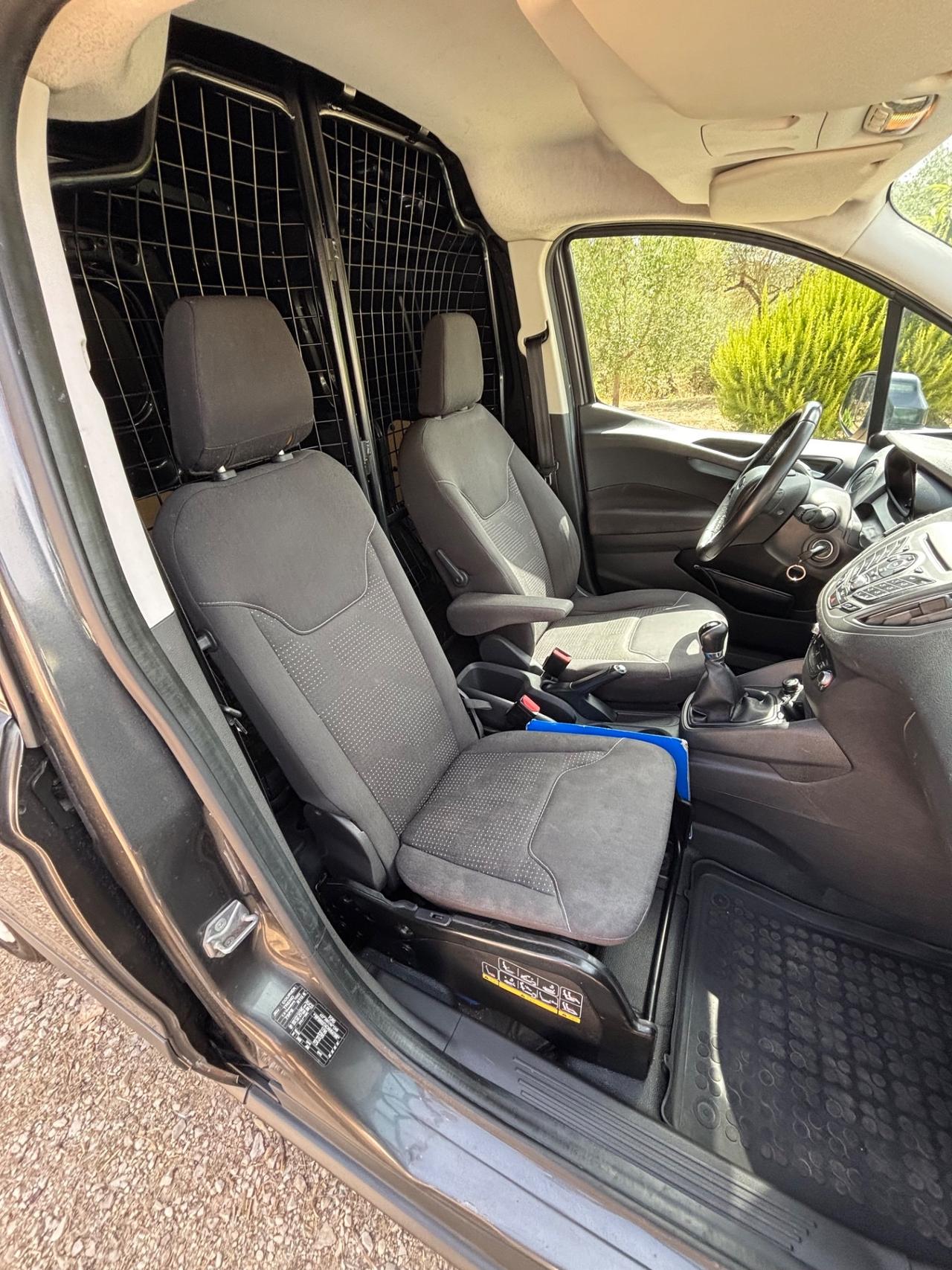 Ford Transit Courier 1.5 TDCI 75 CV Titanium