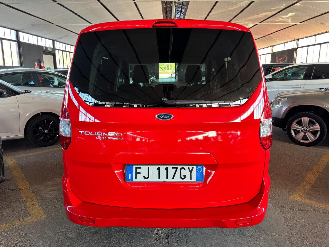 Ford Tourneo Courier 1.0 BENZINA 74KW 100CV Titanium