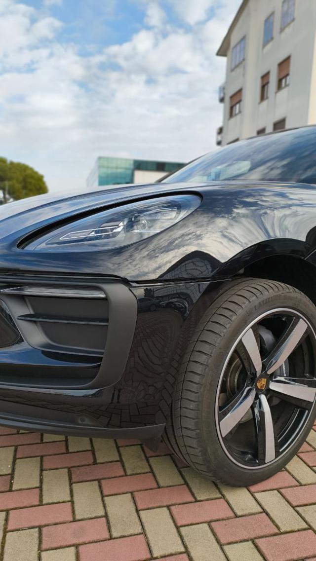 PORSCHE Macan 2.0