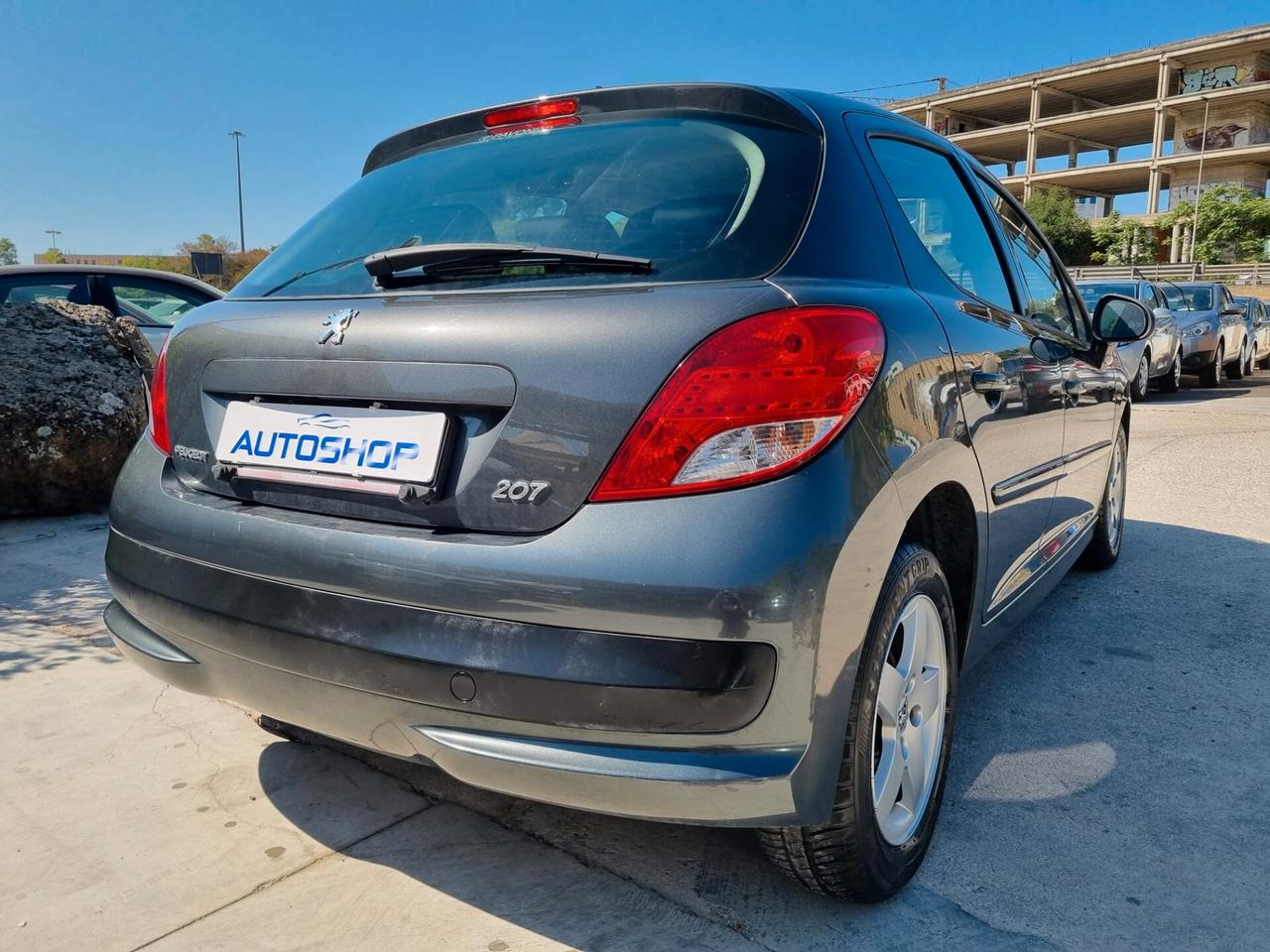 Peugeot 207 1.4 BENZINA