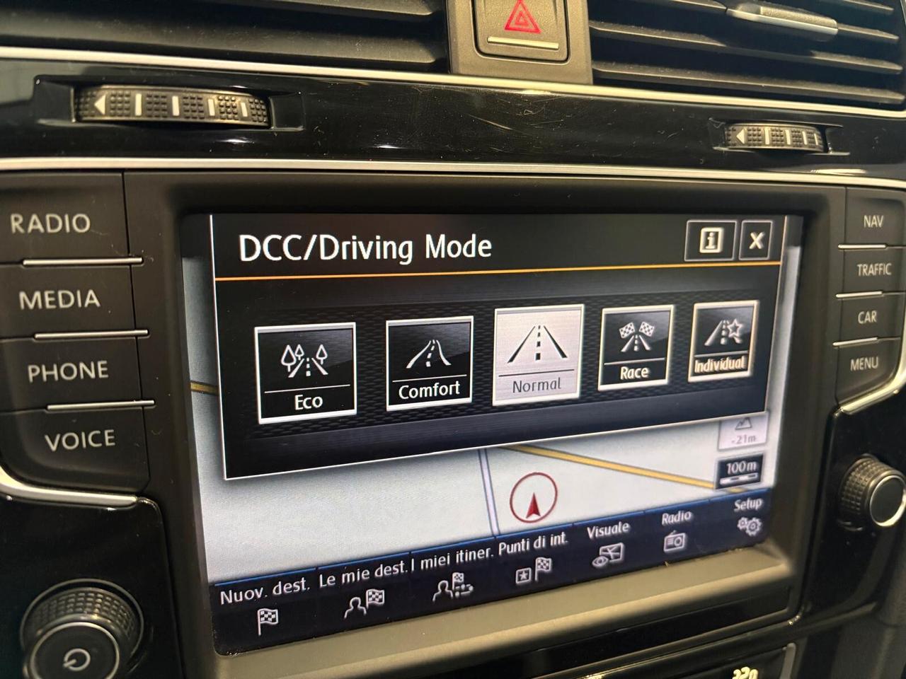 Volkswagen Golf R 2.0 TSI 300 CV DSG 4motion 5p.