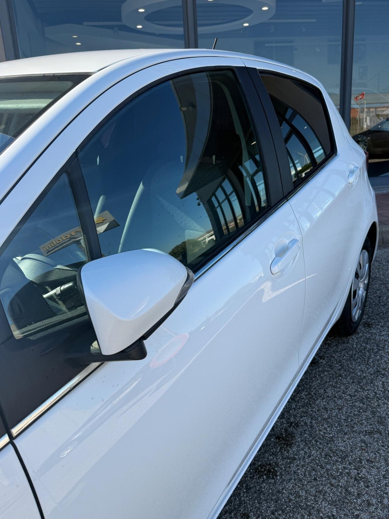 Toyota Yaris 1.0 5 porte Active