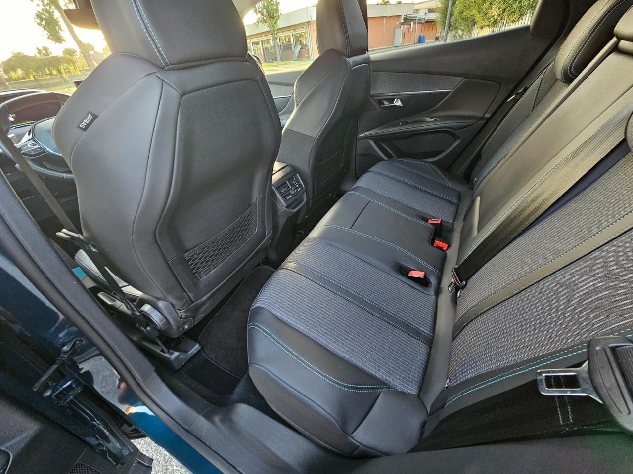 Peugeot 3008 Hybrid4 300 e-EAT8 GT STRAFULL 20 MILA KM