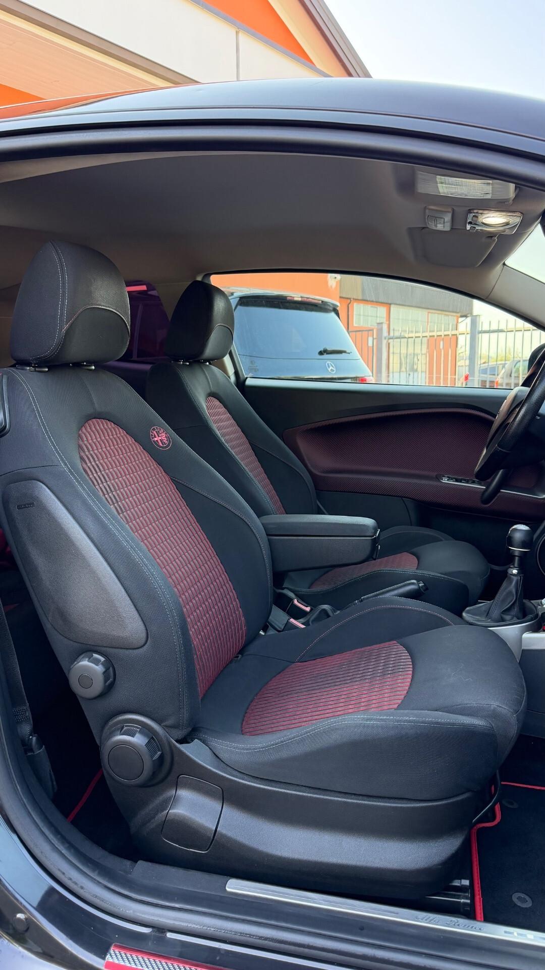 Alfa Romeo MiTo 1.4 T 155 CV Distinctive Sport Pack