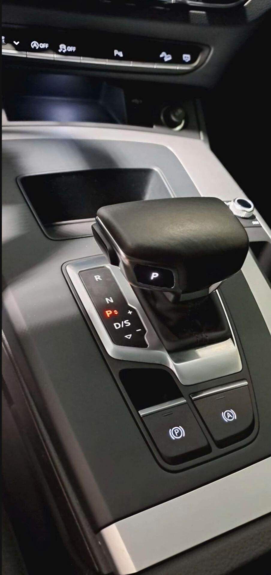 Audi Q5 35 TDI S tronic Business Advanced