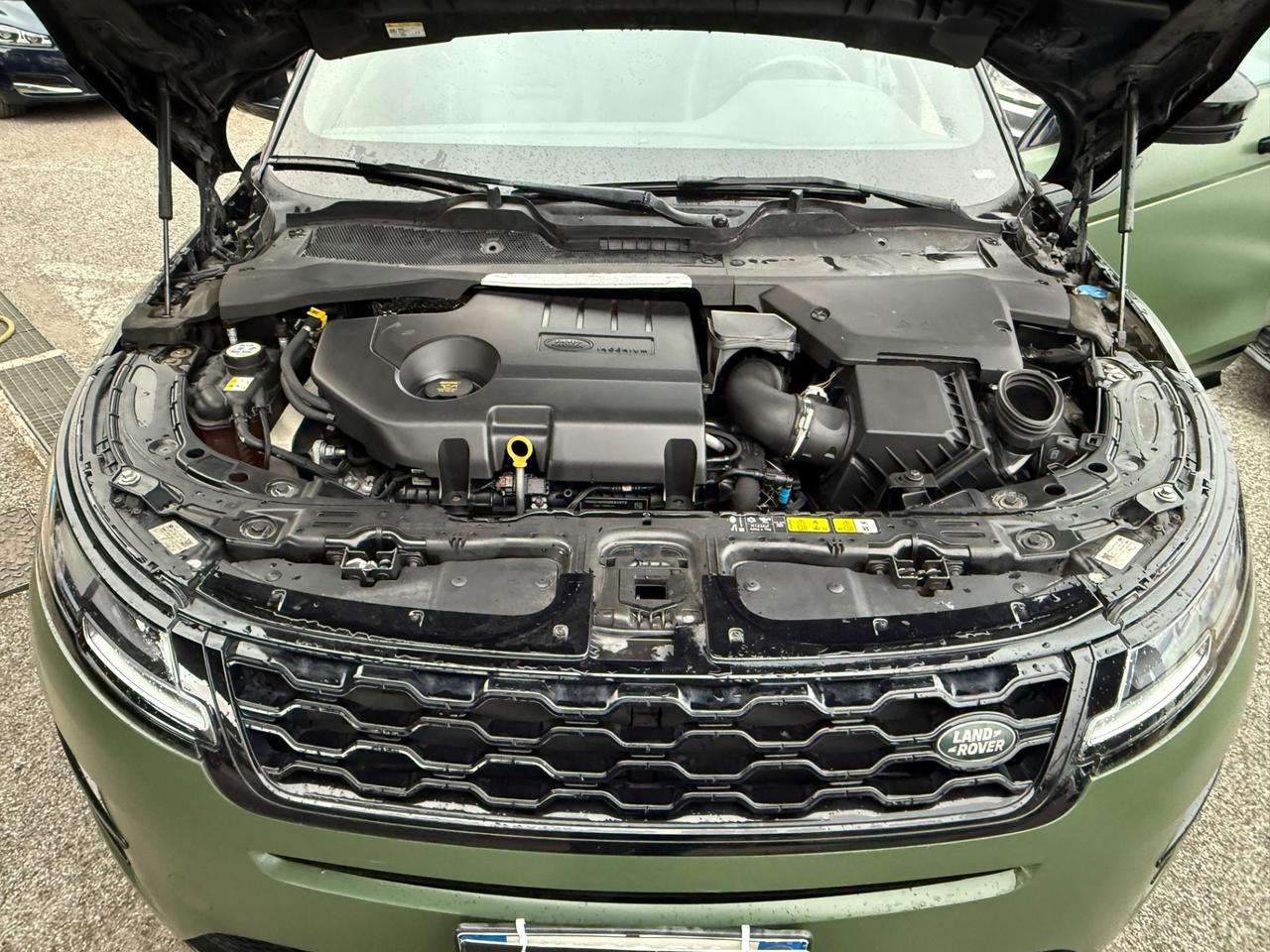 Evoque 2.0D I4-L.Flw 150CV AWD- R-Dynamic HSE-unipro