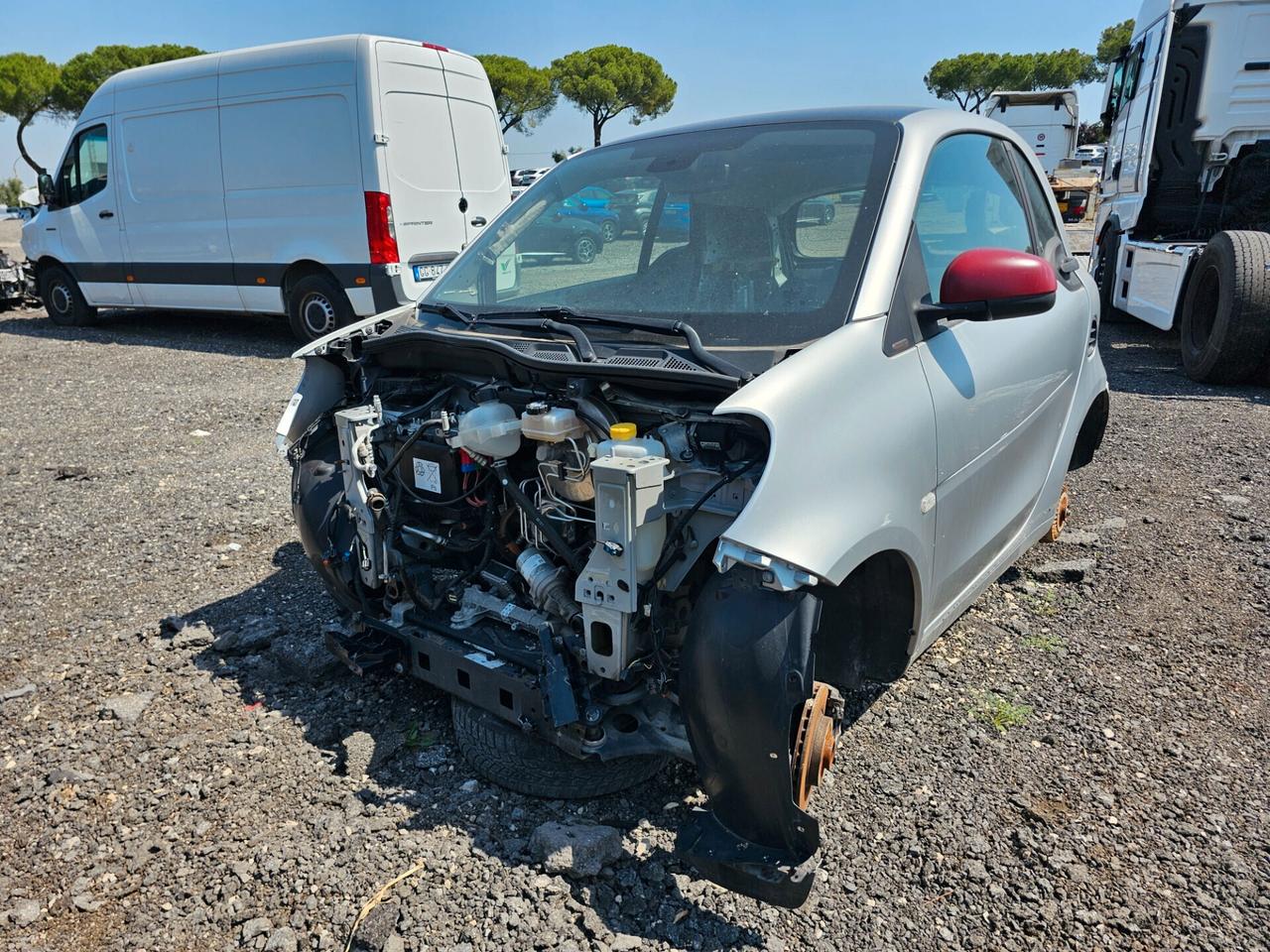 FURTO PARZIALE Smart ForTwo EQ Ushuaïa