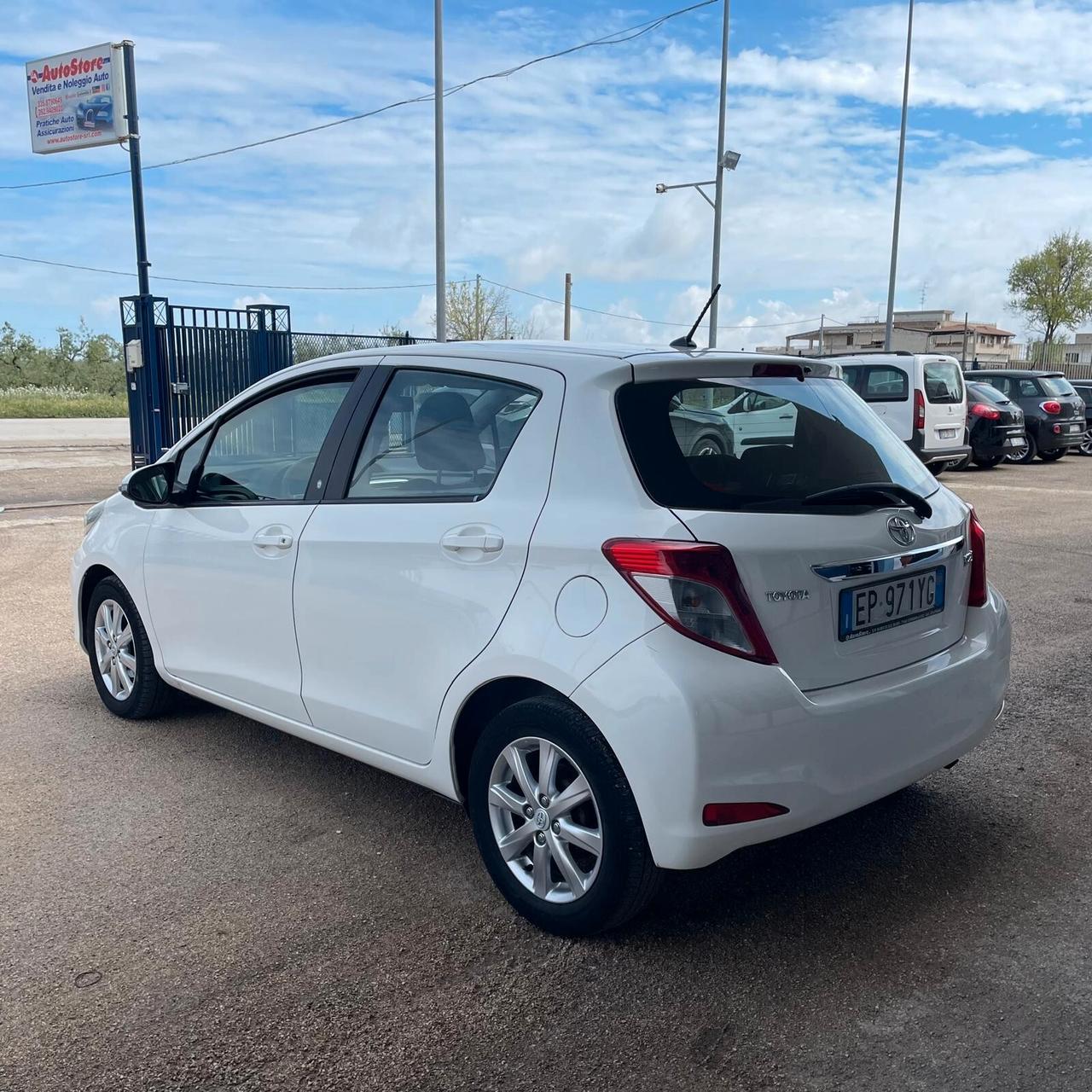Toyota Yaris 1.0 5 porte Active
