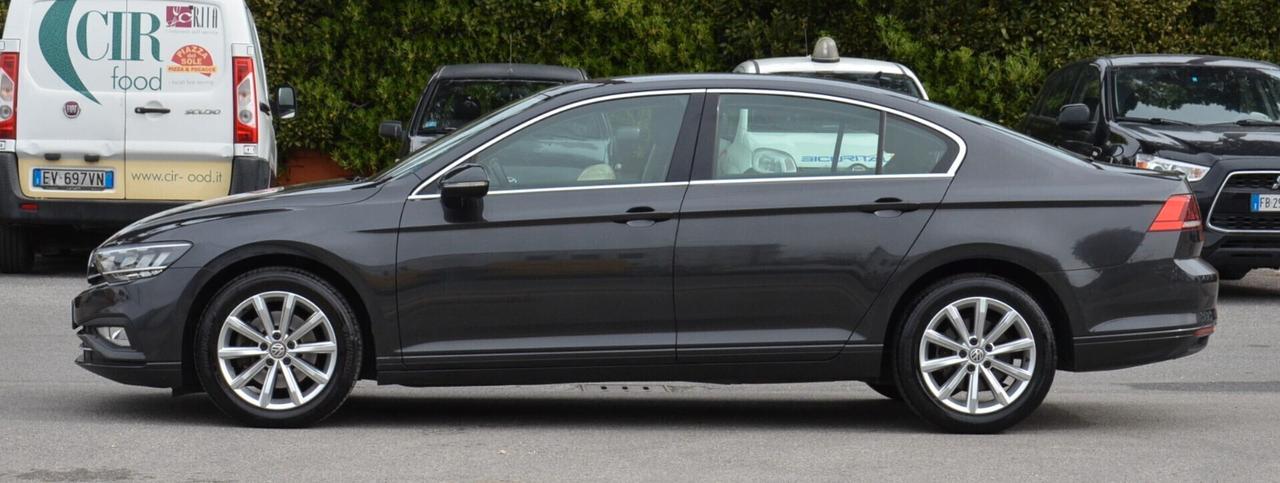 Volkswagen Passat 1.6 TDI SCR DSG Business BMT
