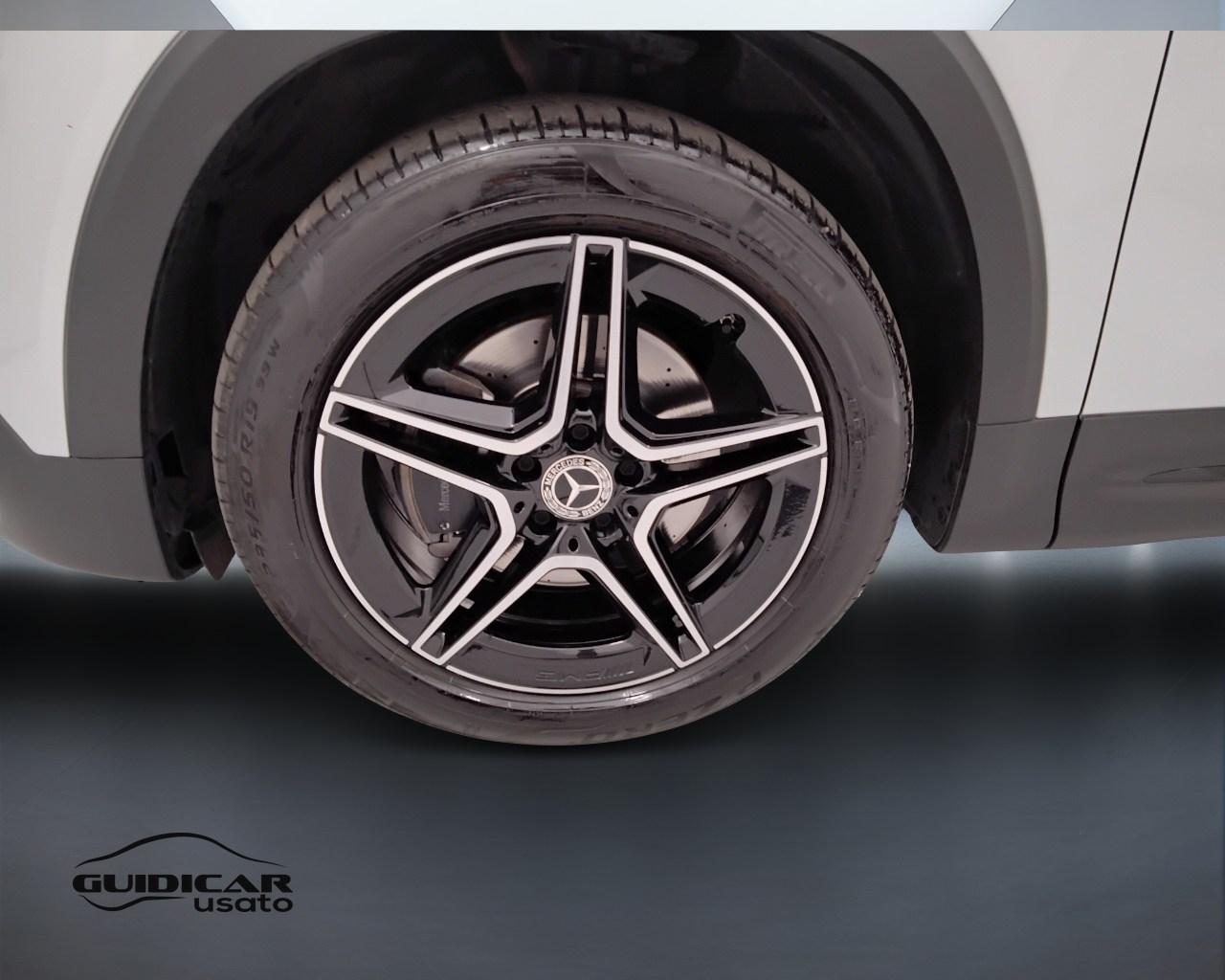 Mercedes-Benz GLB - X247 2019 - GLB 200 d Premium Easy Tech auto