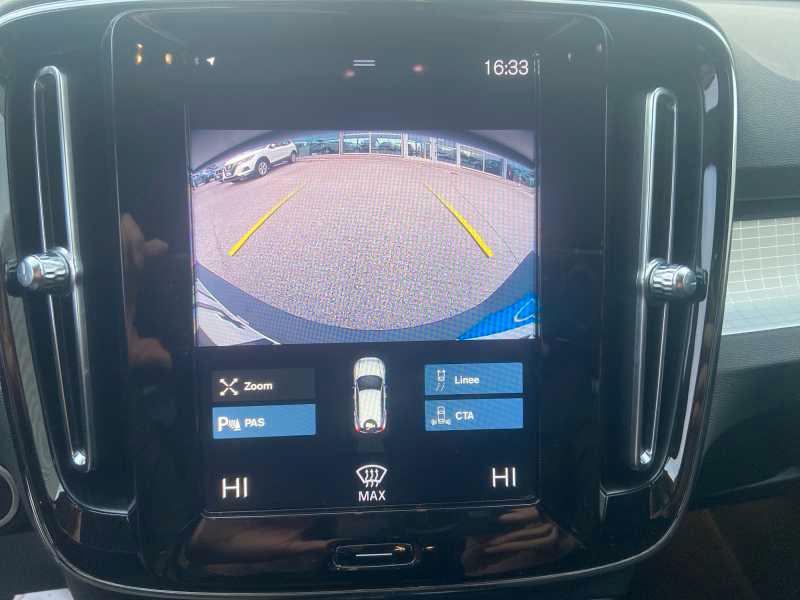 VOLVO XC40 1.5 t2 Momentum Pro AuTo