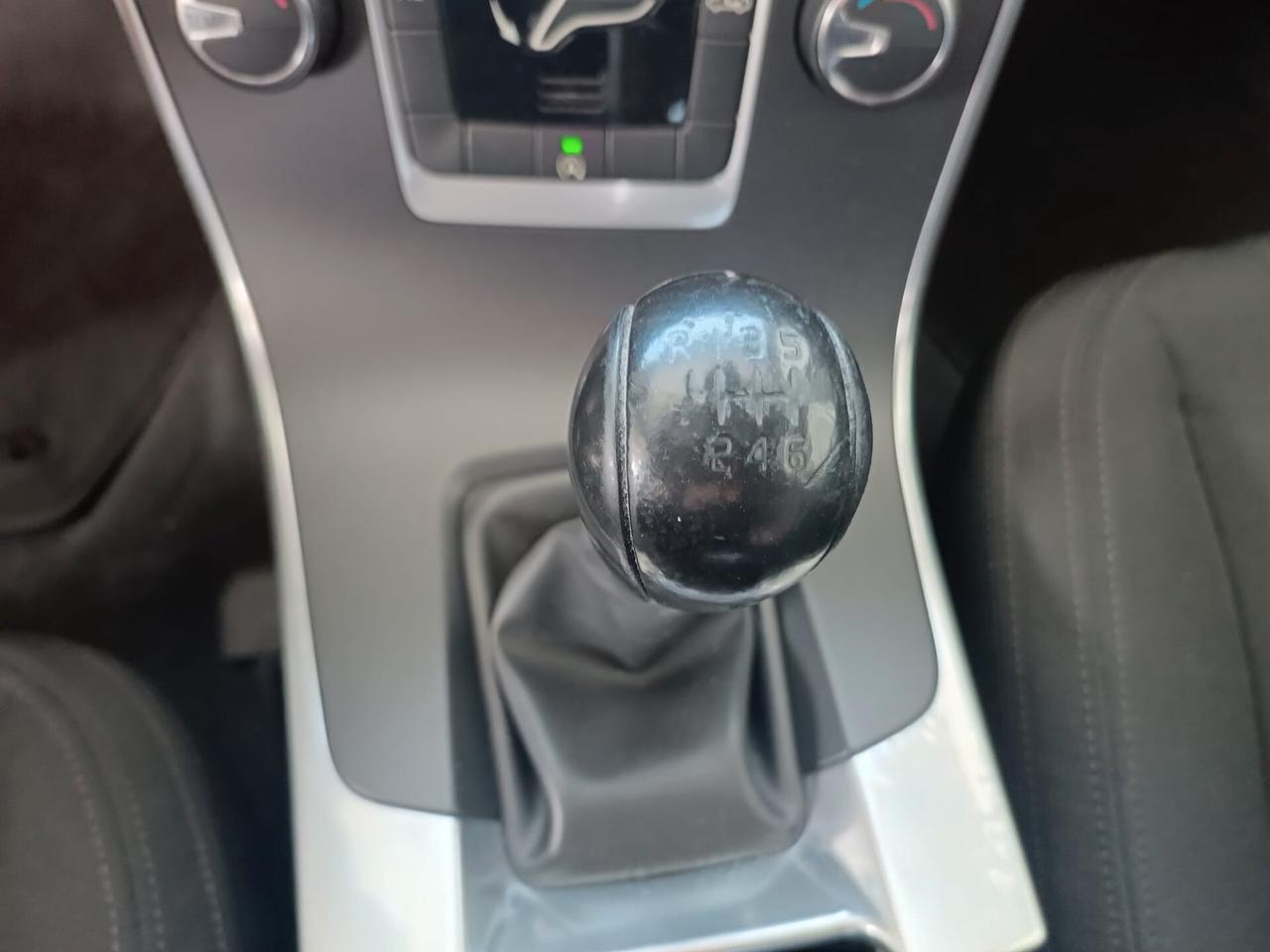 Volvo V60 D2 1.6 Summum