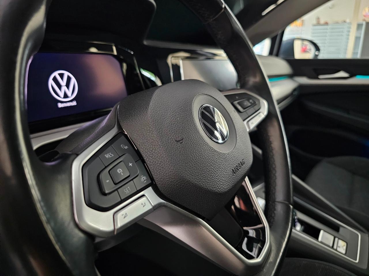Volkswagen Golf 1.0 eTSI EVO DSG Life