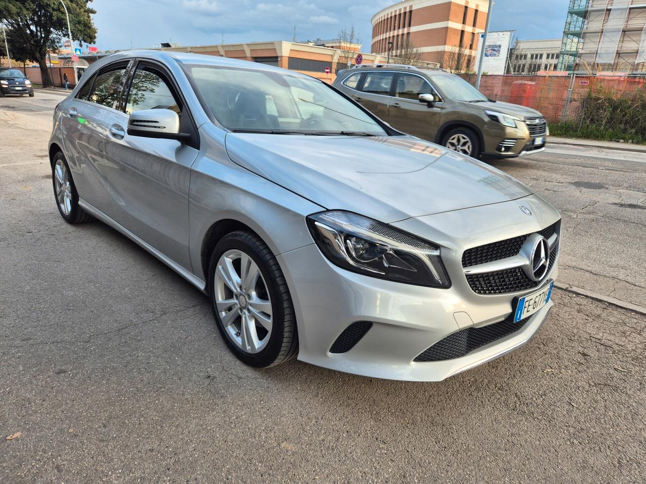 Mercedes-benz A 180 d Premium