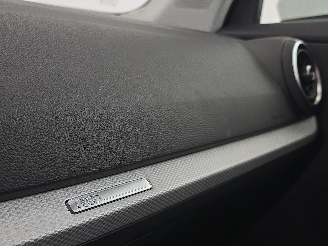 Audi Q2 35 1.5 tfsi admired s-tronic