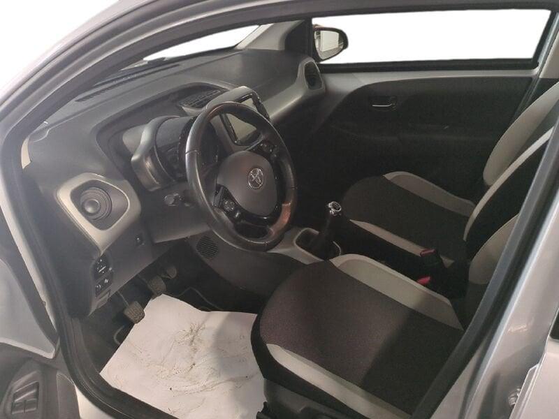 Toyota Aygo 1.0 VVT-i x-play TSS