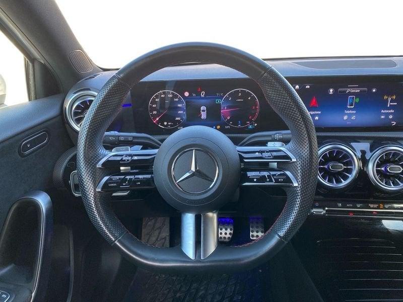 Mercedes-Benz Classe A A 180 d AMG Line Advanced Plus auto