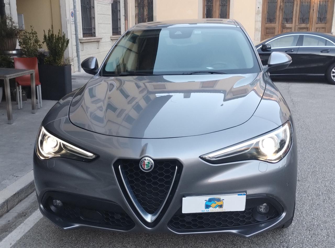 Alfa Romeo Stelvio 2.2 Turbodiesel 210 CV AT8 Q4 Executive