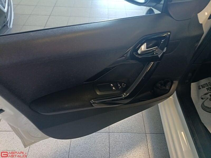 Peugeot 208 ALLURE PureTech 82cv GPL