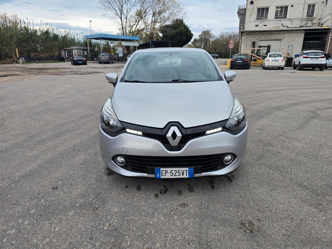 Renault Clio 1.2 75CV 5 porte Wave