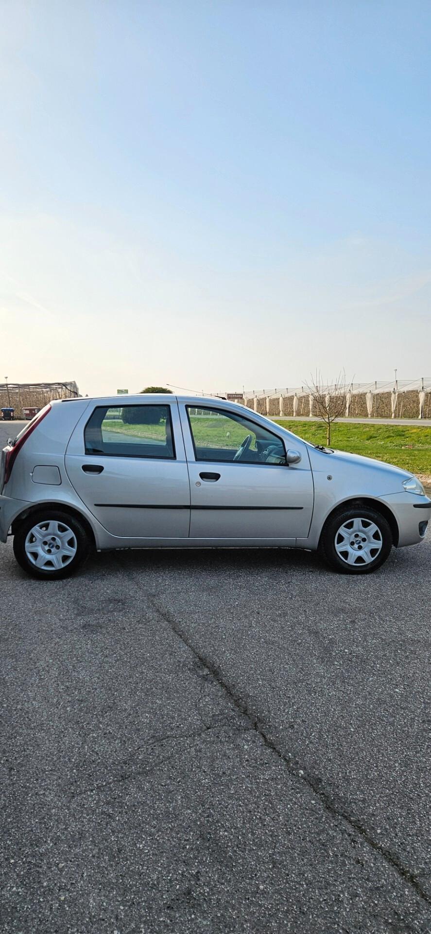 Fiat Punto 1.2i cat 5 porte EL