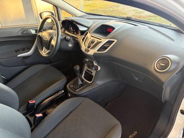 FORD Fiesta 1.4 5 porte Bz.- GPL Titanium OK NEOPAETNTATI