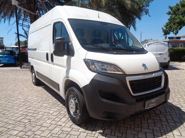 Peugeot Boxer 330 2.2 BlueHDi 120 S&S PC-TN Furgone