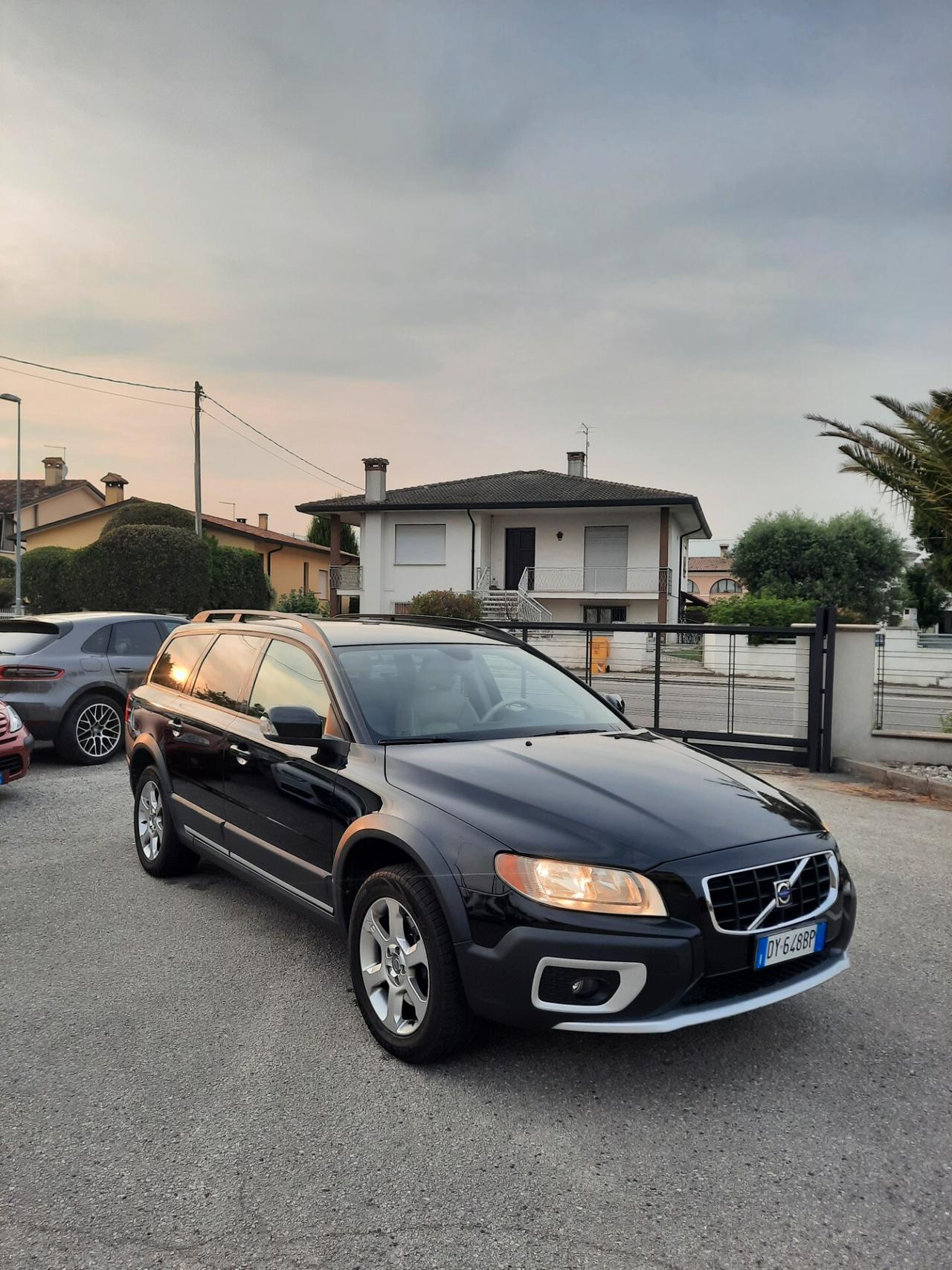 Volvo XC 70 XC70 D5 185CV AWD Summum