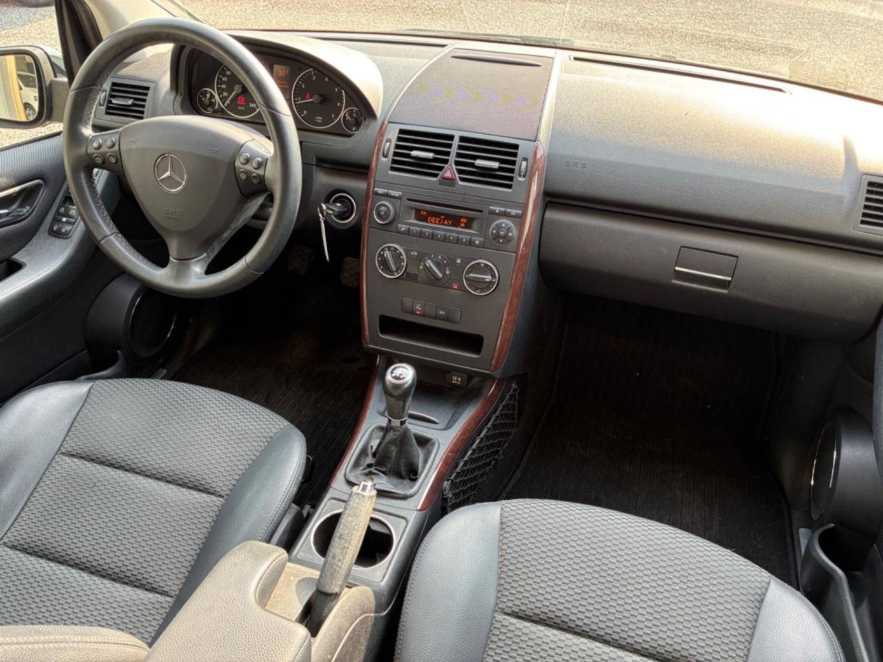 Mercedes-benz A 160 BlueEFFICIENCY Special Edition