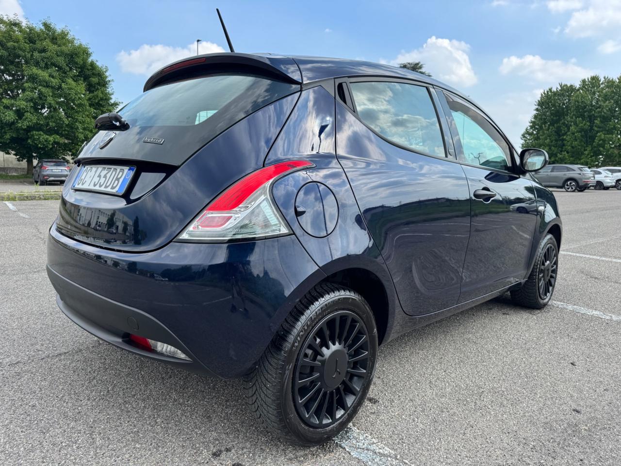 Lancia Ypsilon soli 20000km idonea ai neopatentati