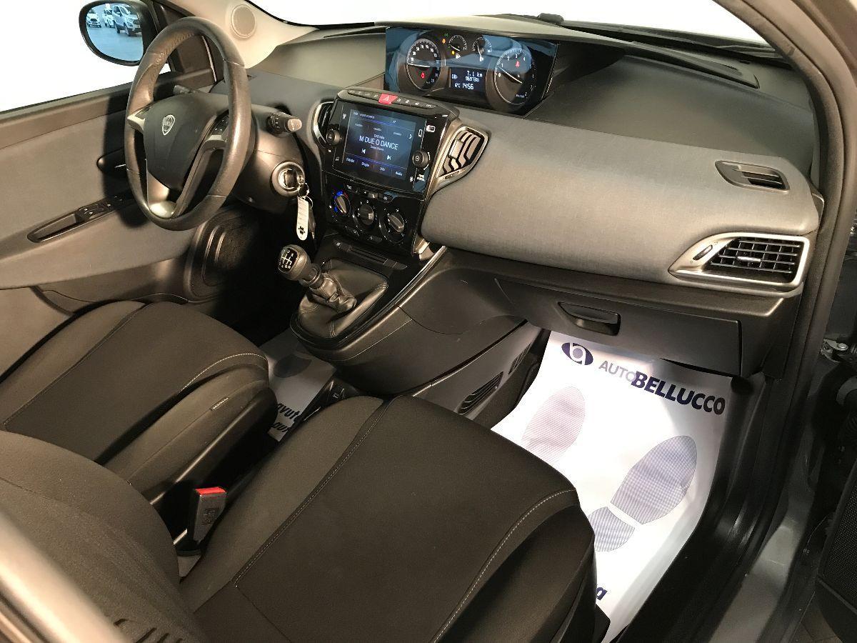 LANCIA Ypsilon 1.0 5p. S&S Hybrid Gold