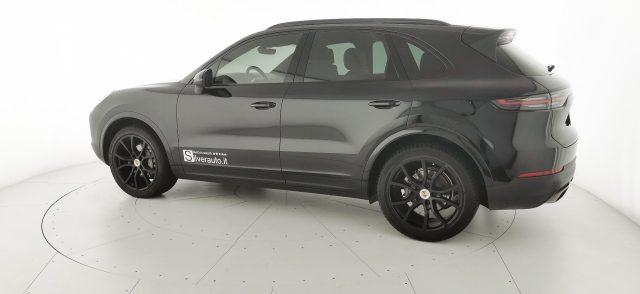 PORSCHE Cayenne 3.0 V6
