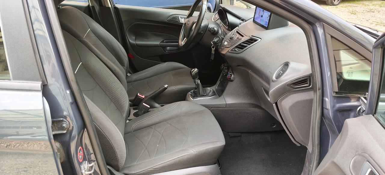 Ford Fiesta 1.4 5p. GPL Titanium