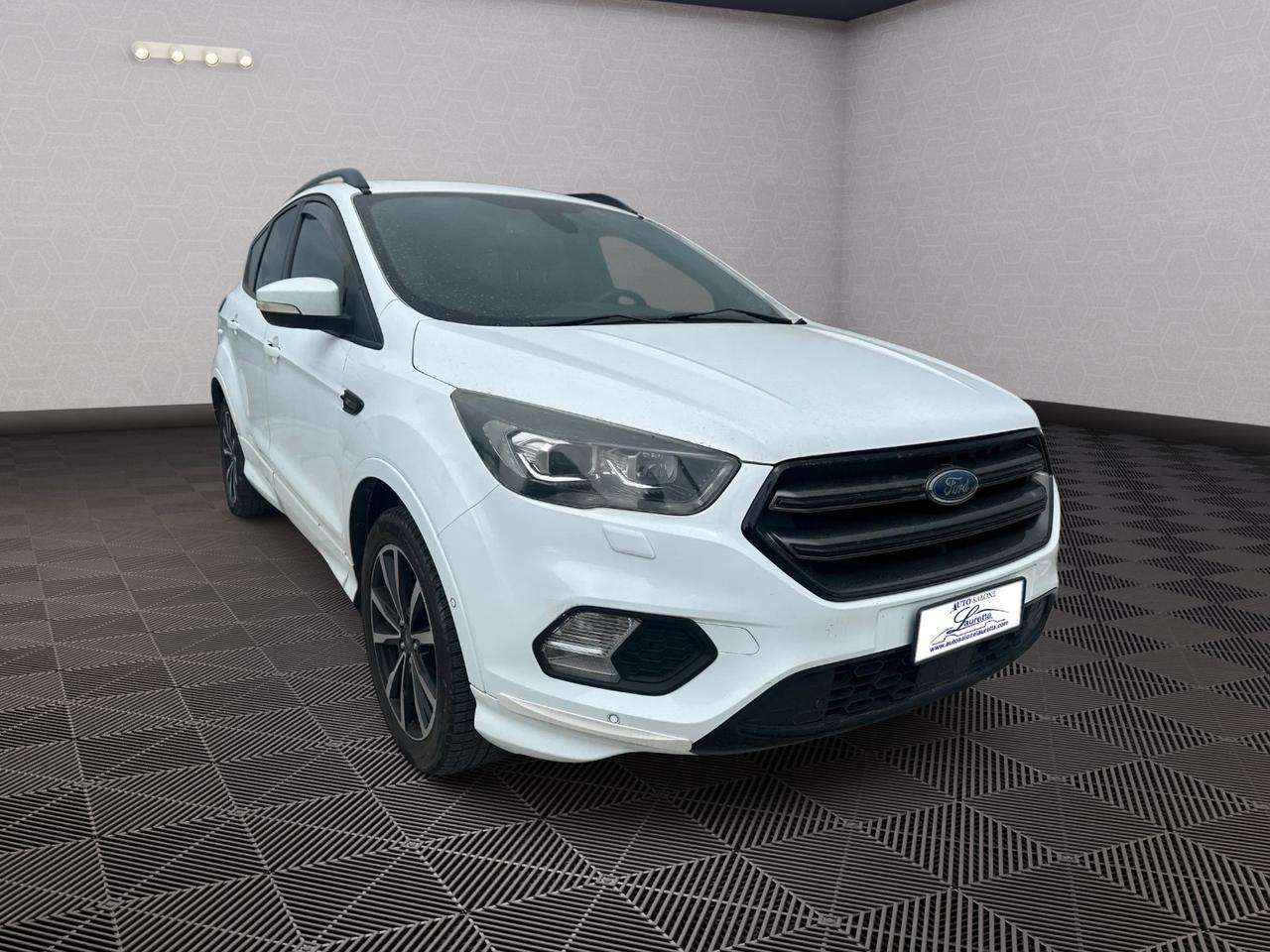 Ford Kuga 1.5 TDCI 120 CV S&S 2WD ST-Line