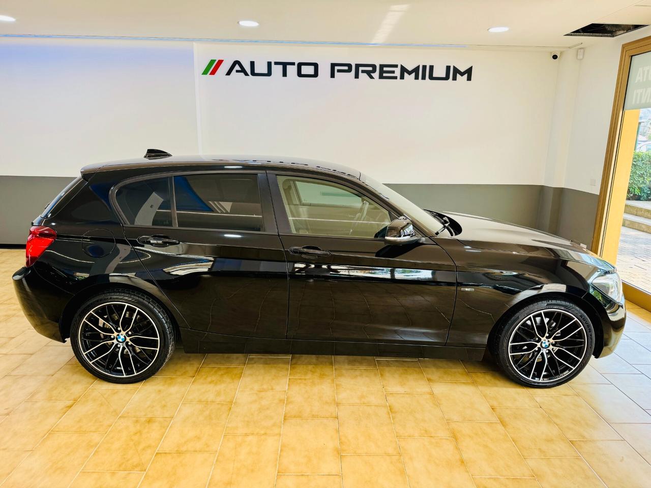BMW 120d xDrive 5p. Sport / Led / Interni M