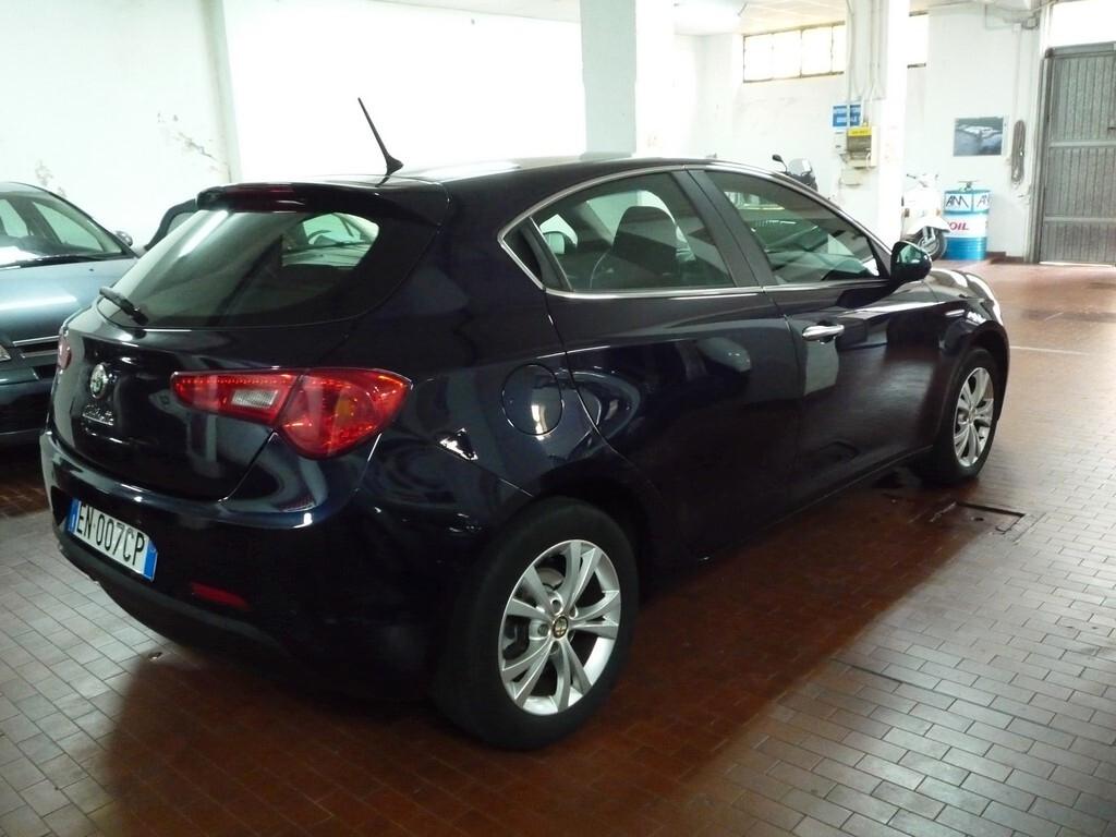 Alfa Romeo Giulietta 1.4 Turbo MultiAir TCT Distinctive