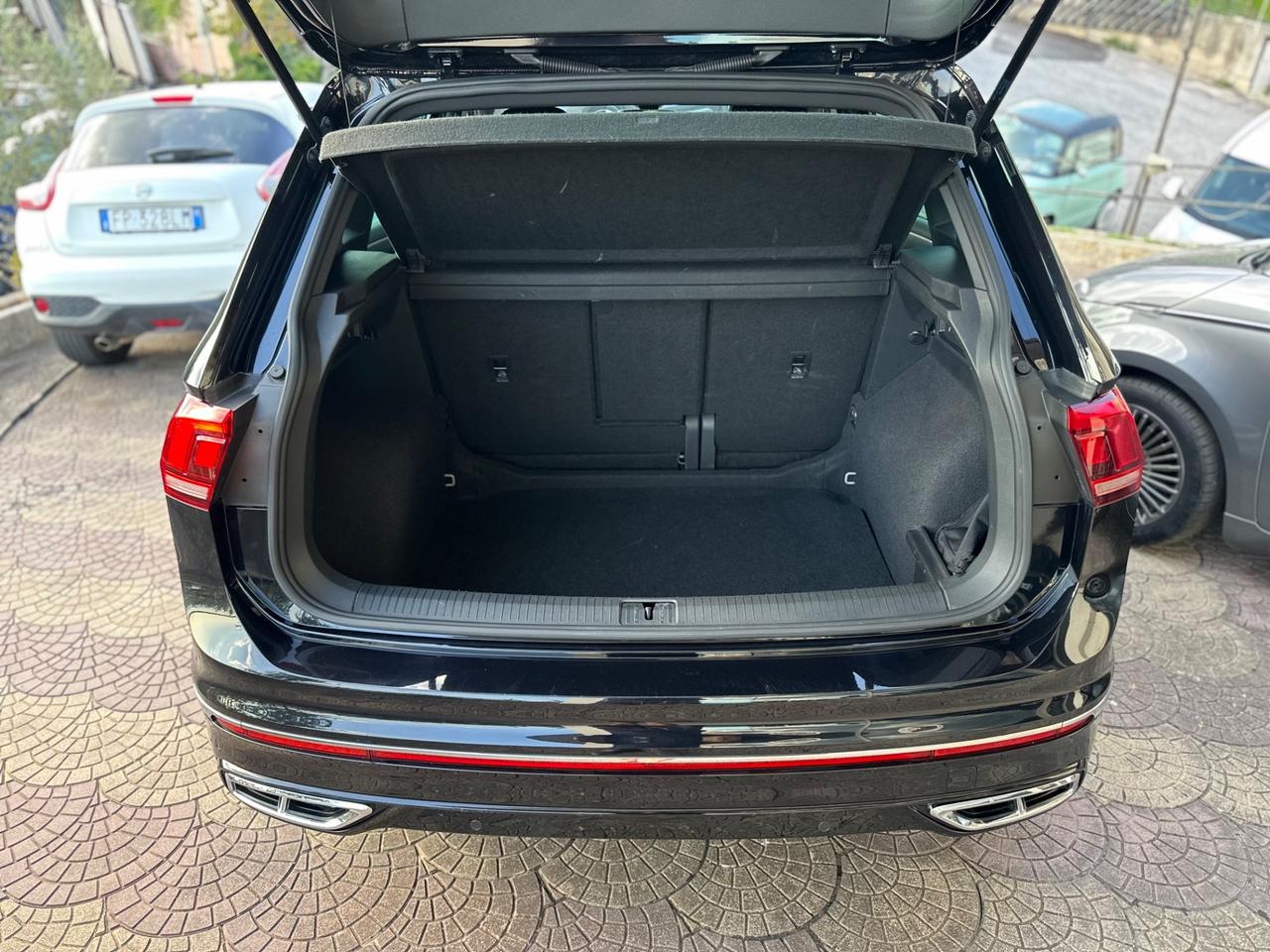 Volkswagen Tiguan 2.0 TDI 150 CV SCR DSG 4MOTION R-Line