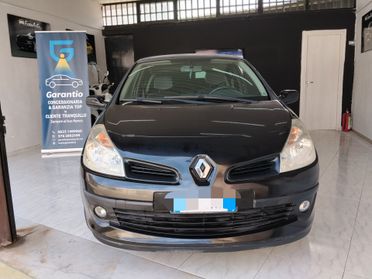 Renault Clio 1.5 diesel CON GARANZIA