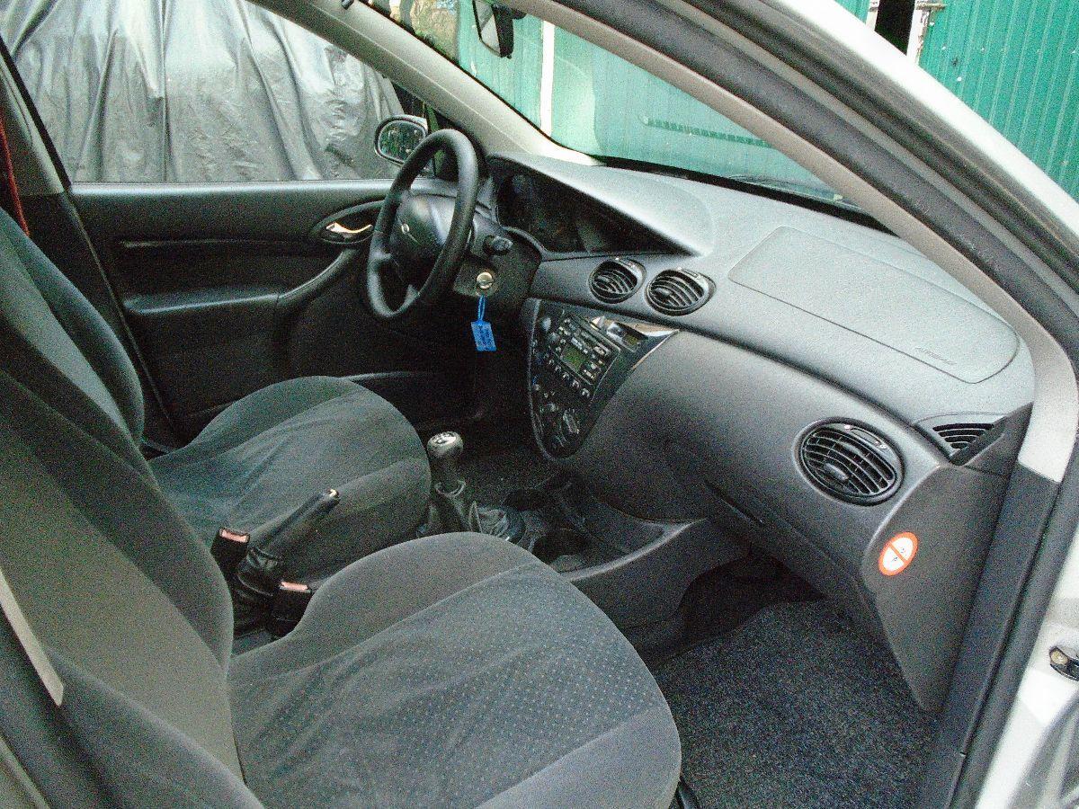 FORD Focus '02 5p 1.6i 16v Ghia FL