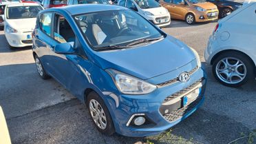 Hyundai i10 1.0 Login NEOPATENTATI