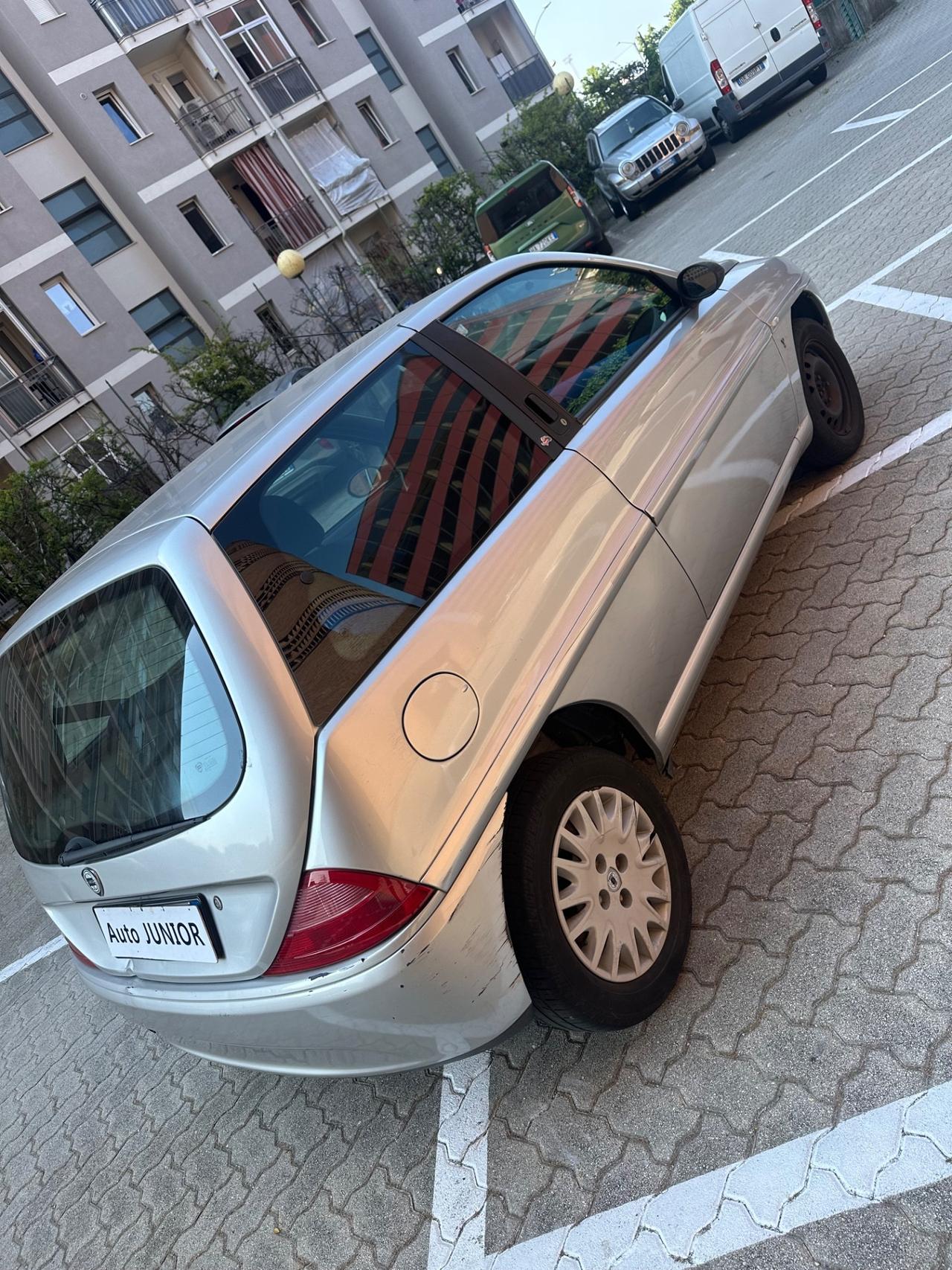 Lancia Y 1.2i cat Elefantino Blu