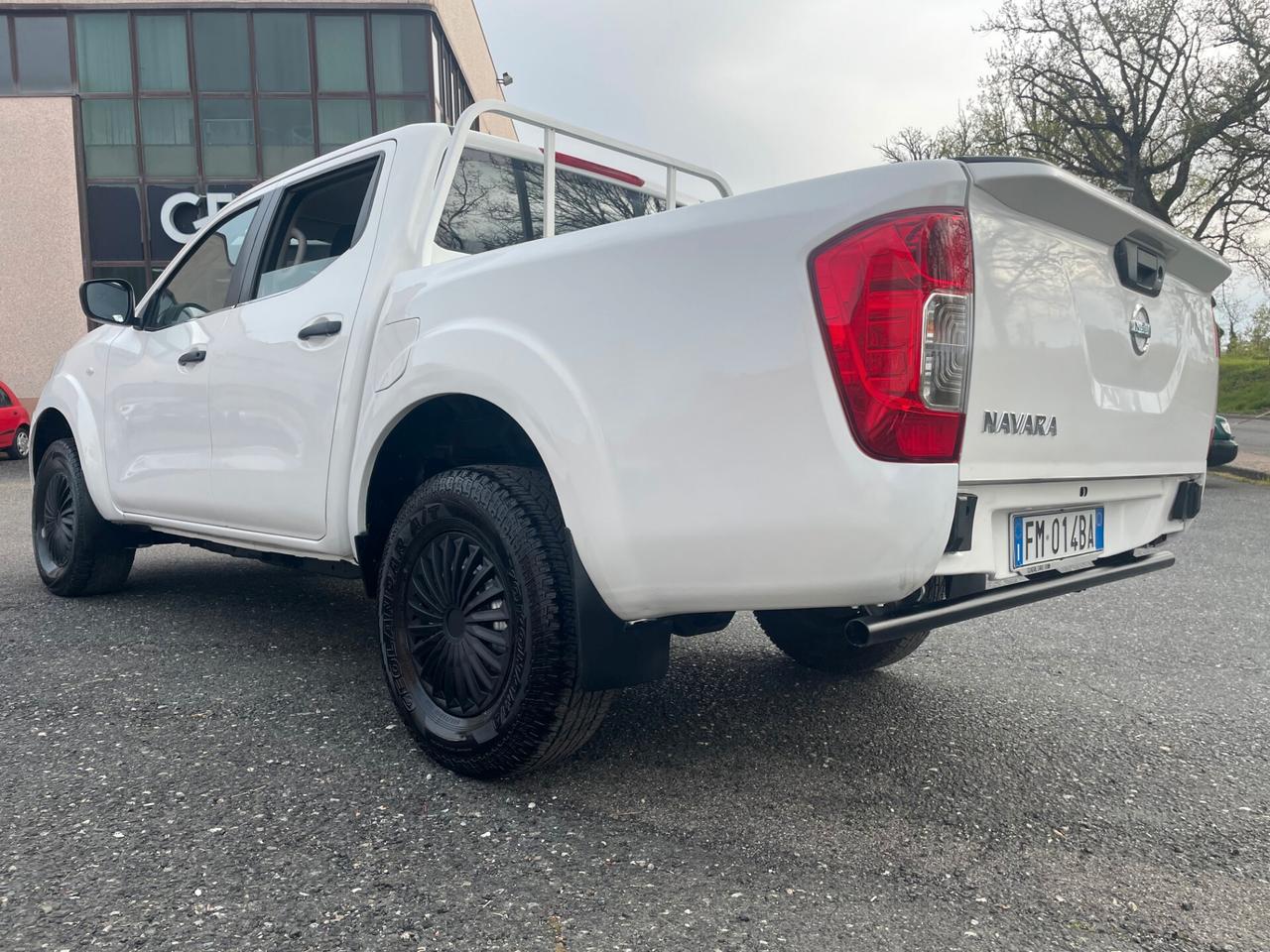 Nissan Navara 2.3 dCi 4WD King Cab Visia Doppia Cabina