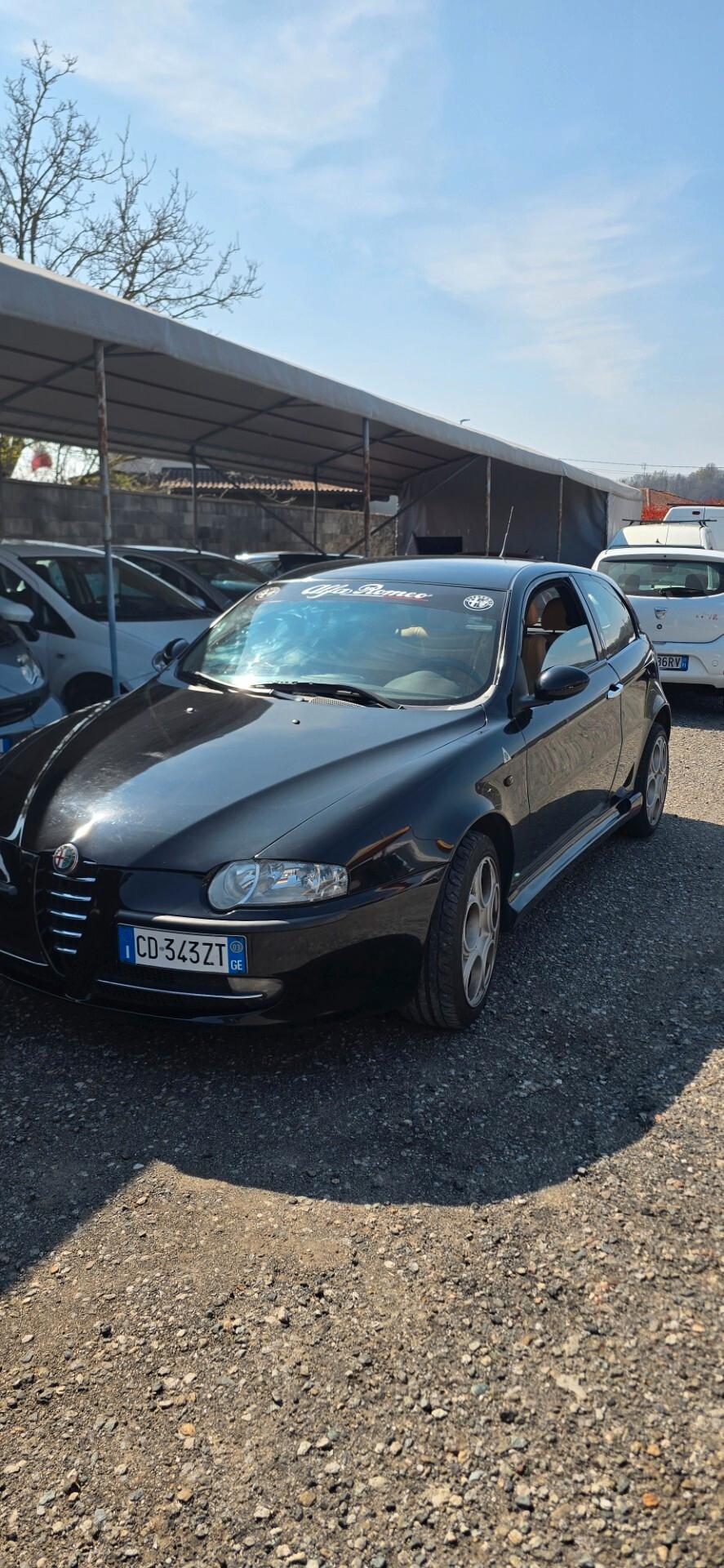 Alfa Romeo 147 1.6i benzina iscritta Asi