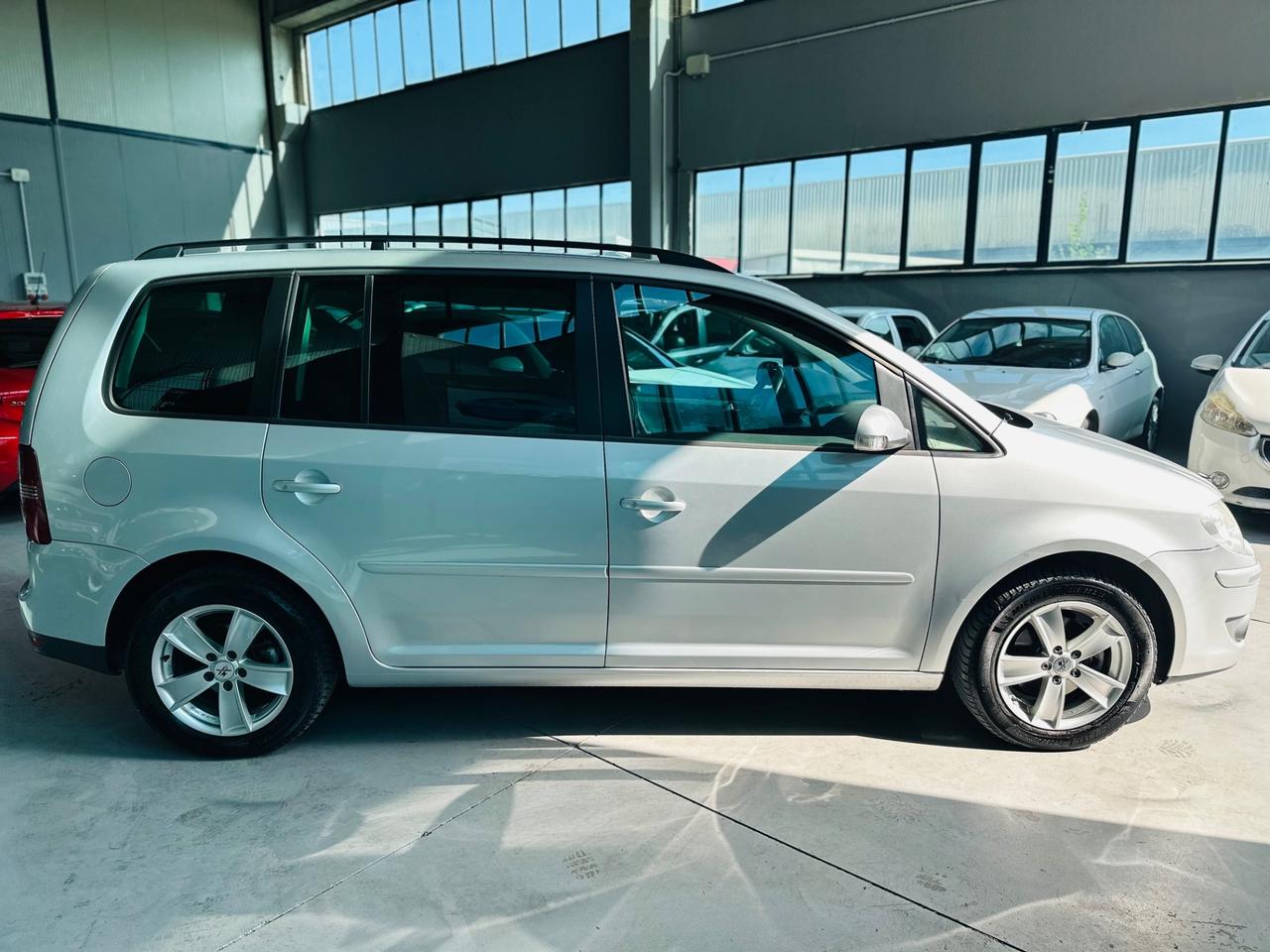 Volkswagen Touran 2.0 Highline Ecofuel