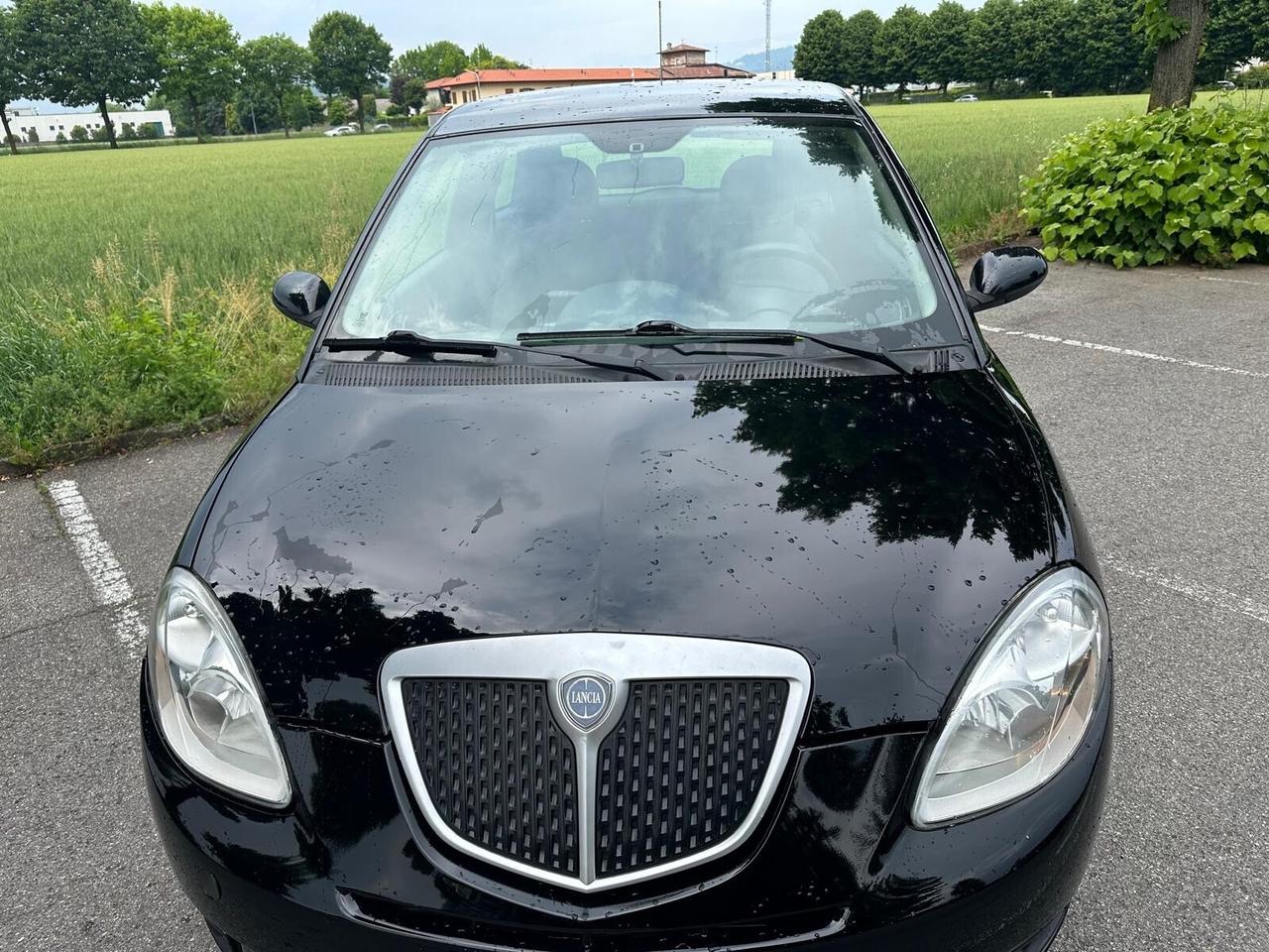 Lancia Ypsilon 1.2 Argento