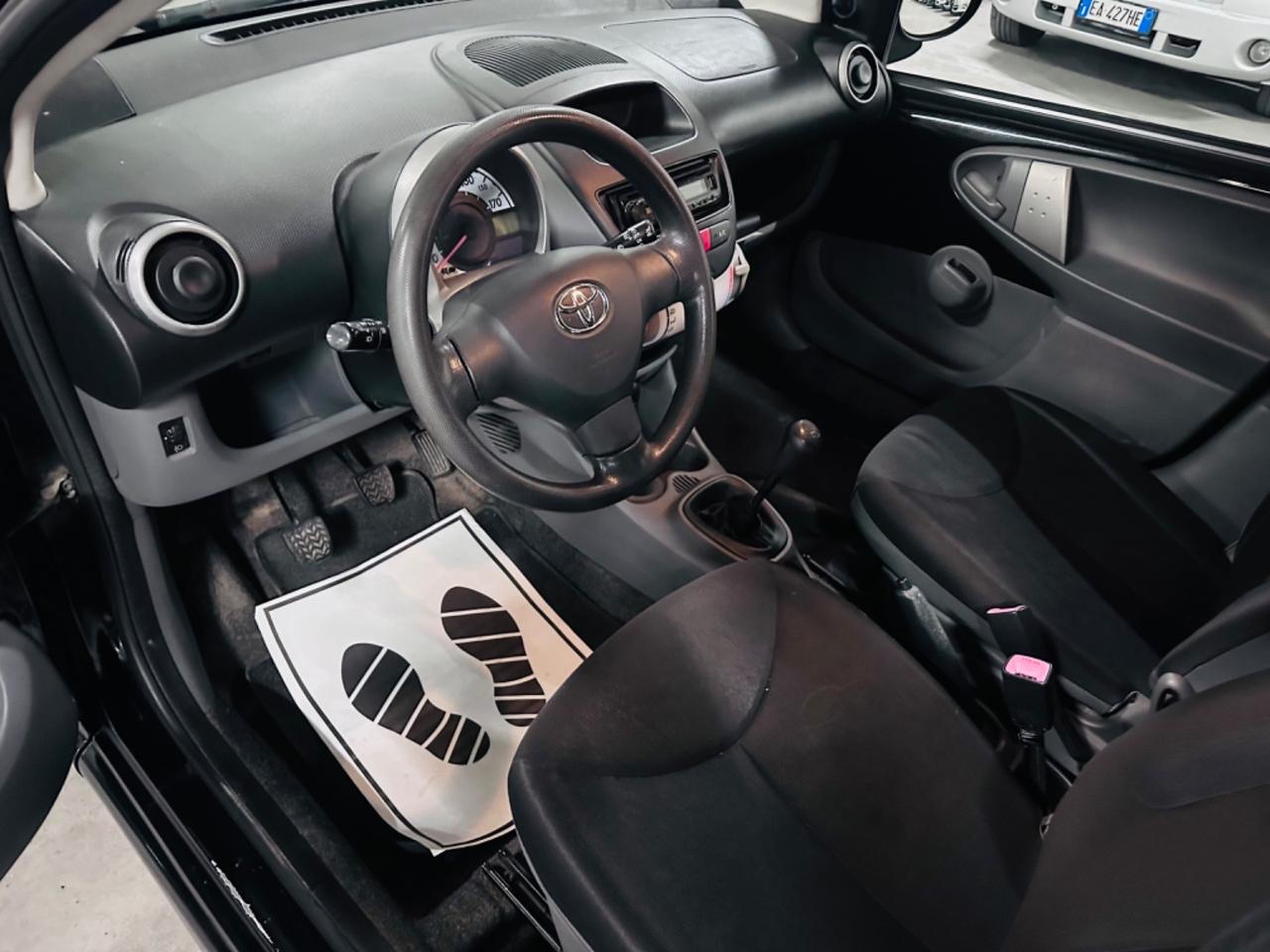 Toyota Aygo 1.0 12V VVT-i 5 porte