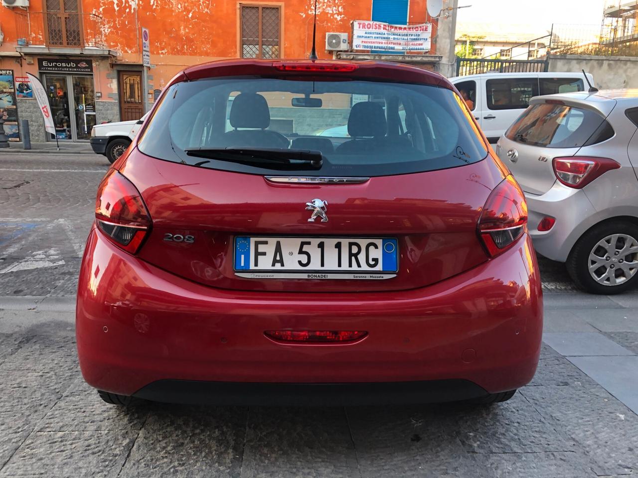 Peugeot 208 PureTech 82 5 porte Allure