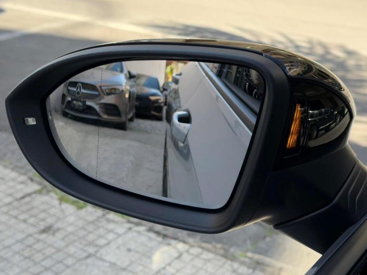 New Volkswagen Golf 8.5 GTI 2.0 TSI 265 CV