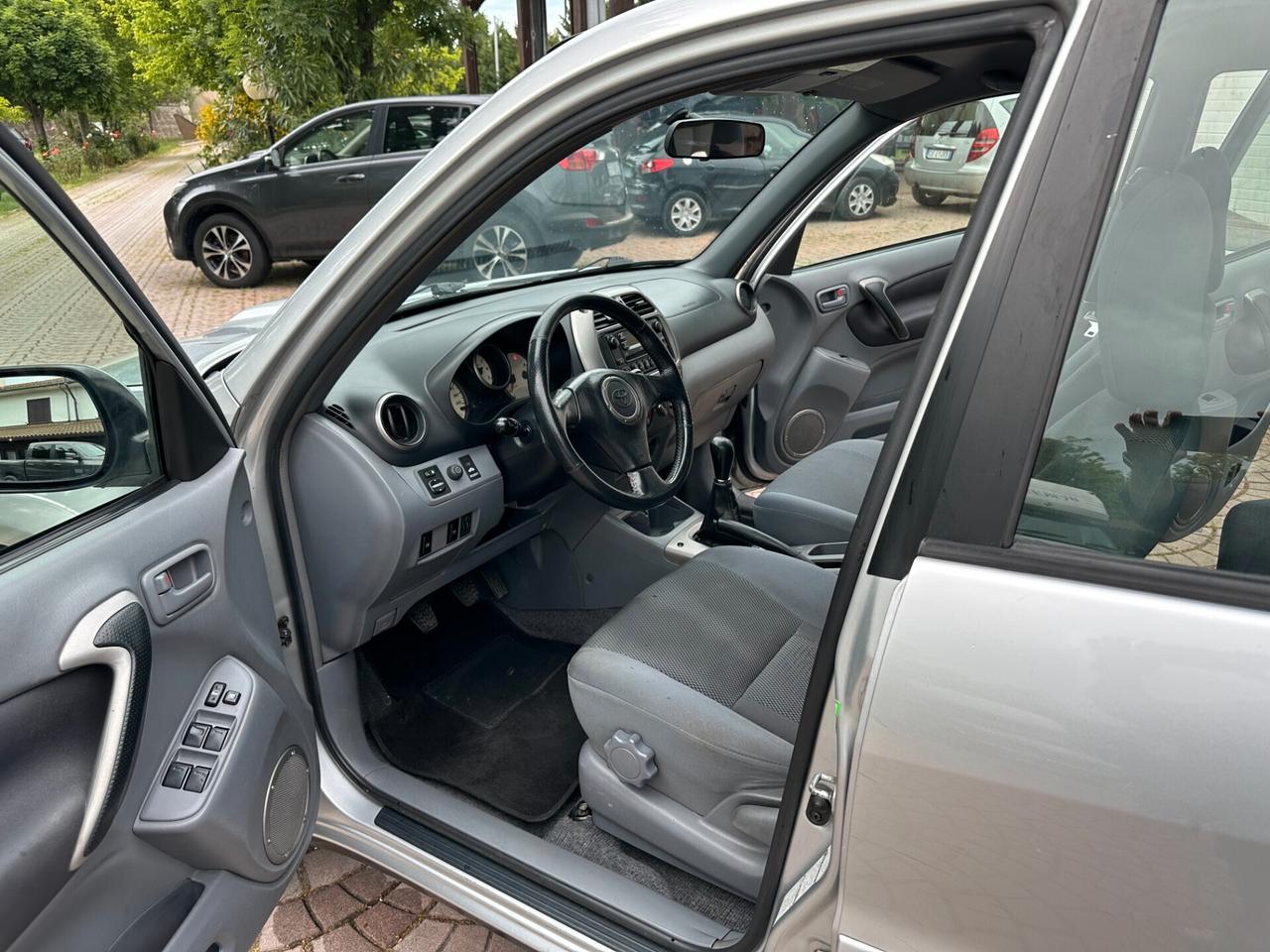 Toyota RAV 4 RAV4 2.0 Tdi D-4D cat 5 porte Sol UNIPROPRIETARIO BELLISSIMA PERMUTABILE