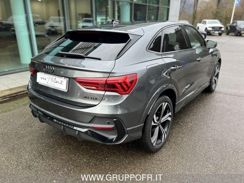 Audi Q3 35 TDI S tronic Identity Black